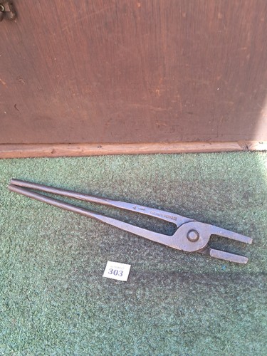 Vintage blacksmith tongs - vintage, 19”